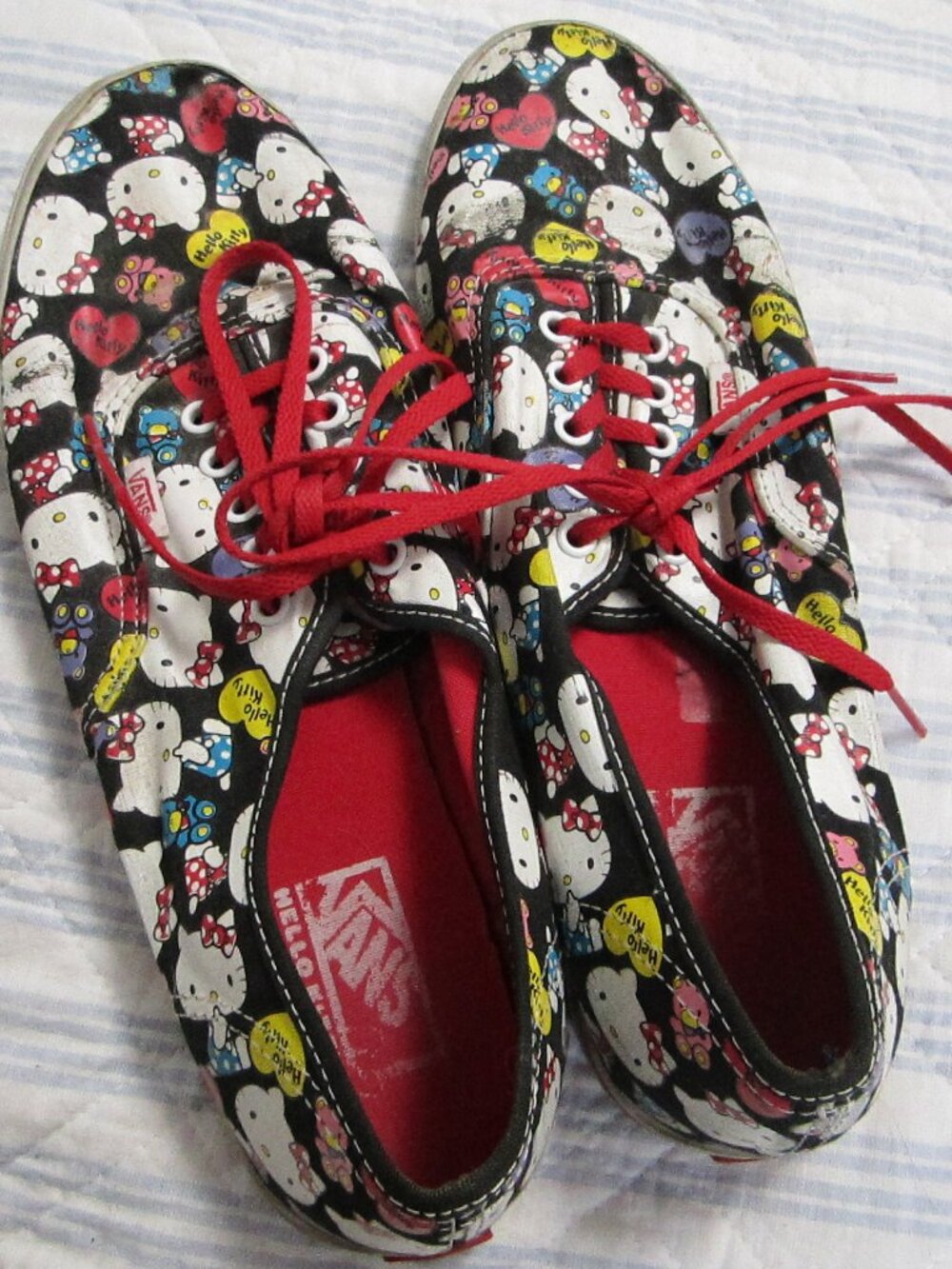 2012 VANS Unisex Authentic Hello Kitty Black, Red, White Sneakers